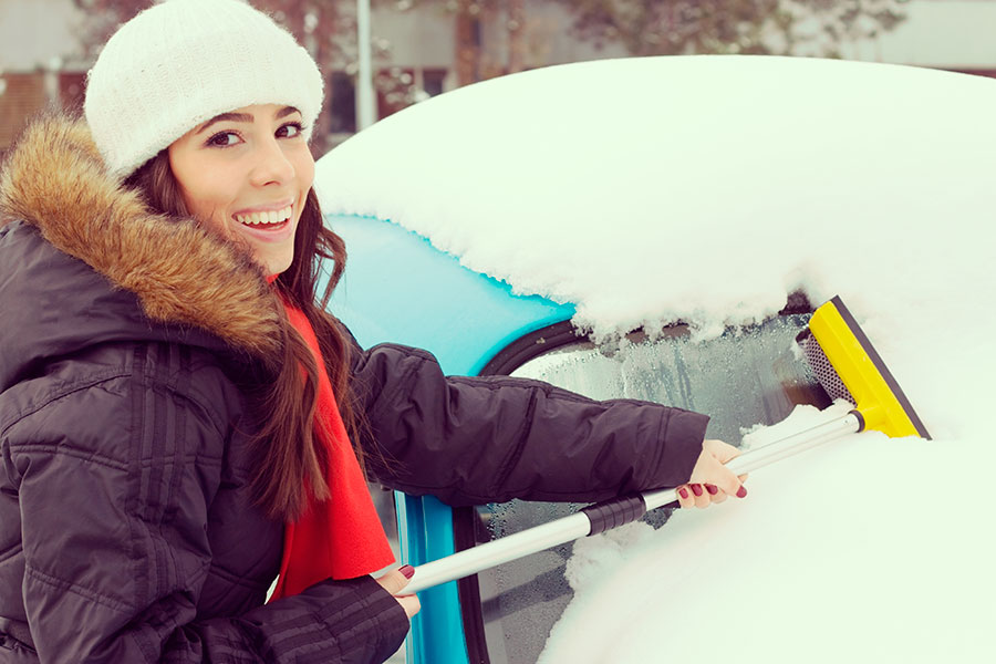 Mini guía para quitar hielo del limpiaparabrisas sin estropear la chapa y pintura del coche